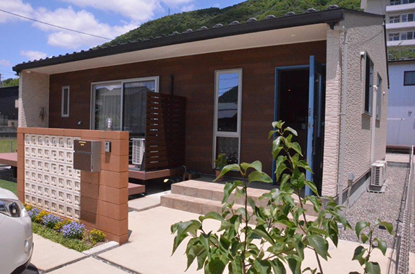 井田琴美司法書士事務所玄関